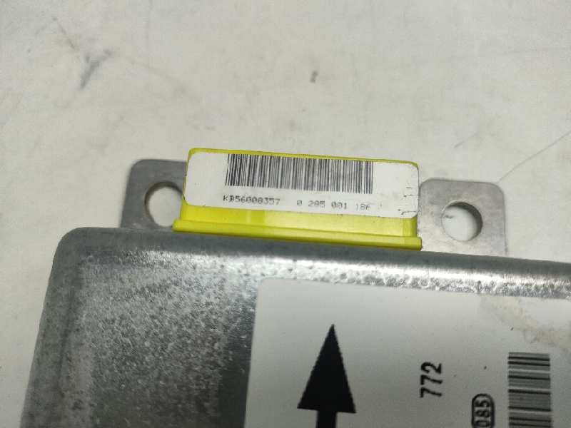 Recambio de centralita airbag para nissan terrano/terrano.ii (r20) referencia OEM IAM 0285001186 285568F200 
