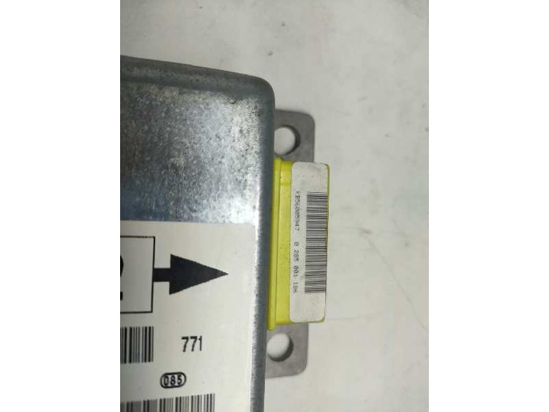 Recambio de centralita airbag para nissan terrano/terrano.ii (r20) referencia OEM IAM 0285001186 285568F200 