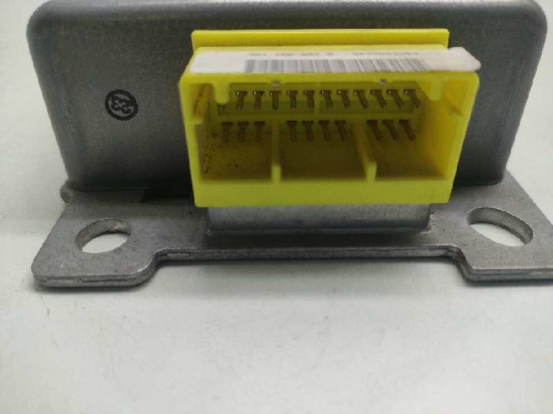 Recambio de centralita airbag para nissan terrano/terrano.ii (r20) referencia OEM IAM 0285001186 285568F200 