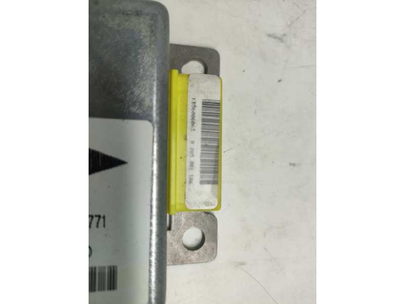 Recambio de centralita airbag para nissan terrano/terrano.ii (r20) referencia OEM IAM 0285001186 285568F200 