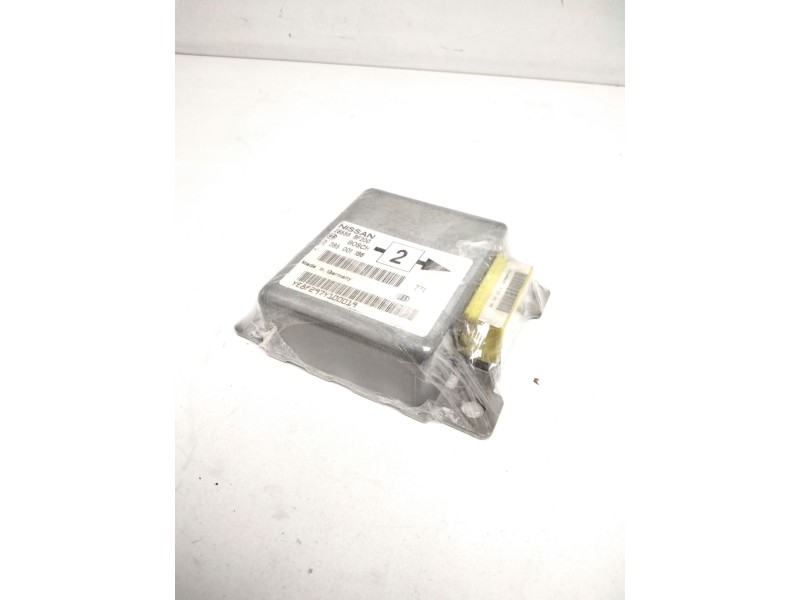 Recambio de centralita airbag para nissan terrano/terrano.ii (r20) referencia OEM IAM 0285001186 285568F200 