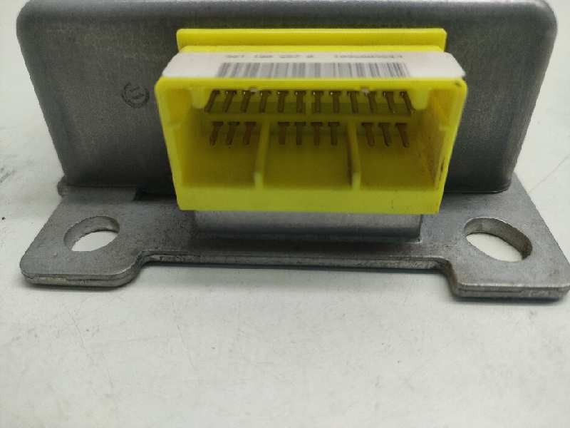 Recambio de centralita airbag para nissan terrano/terrano.ii (r20) referencia OEM IAM 0285001186 285568F200 