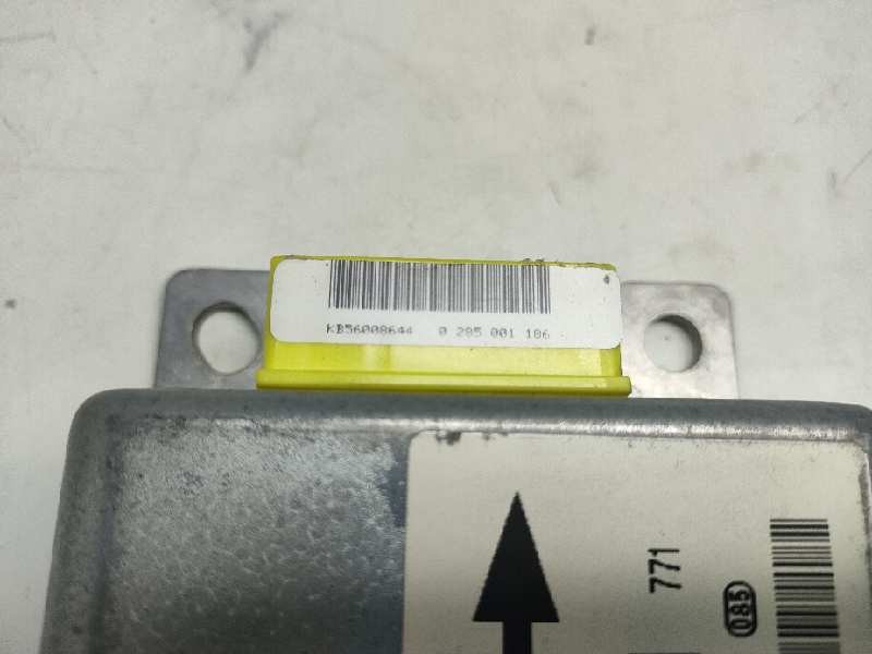 Recambio de centralita airbag para nissan terrano/terrano.ii (r20) referencia OEM IAM 0285001186 285568F200 