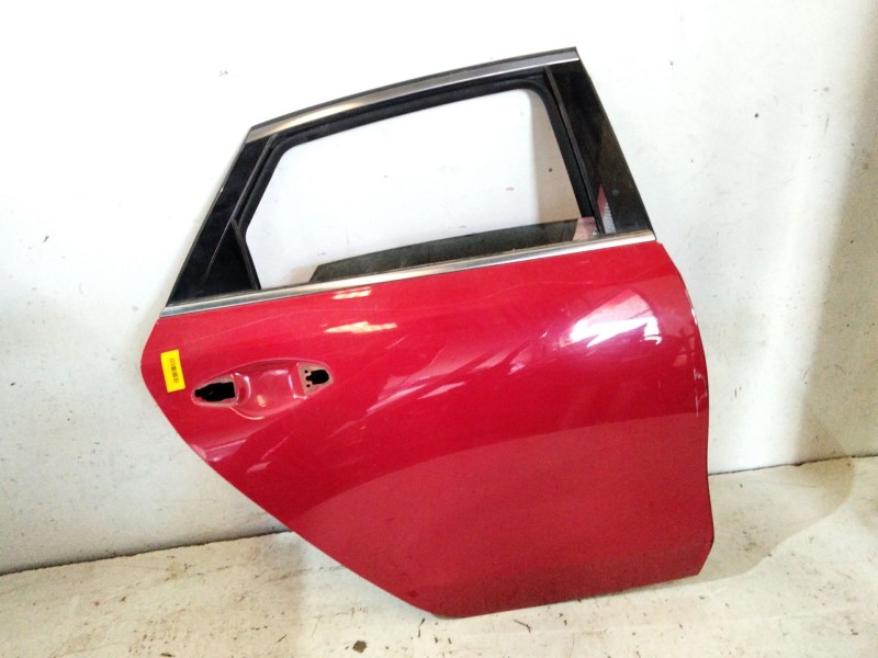 Recambio de puerta trasera derecha para kia proceed combi van (cd) 1.4 t-gdi referencia OEM IAM   