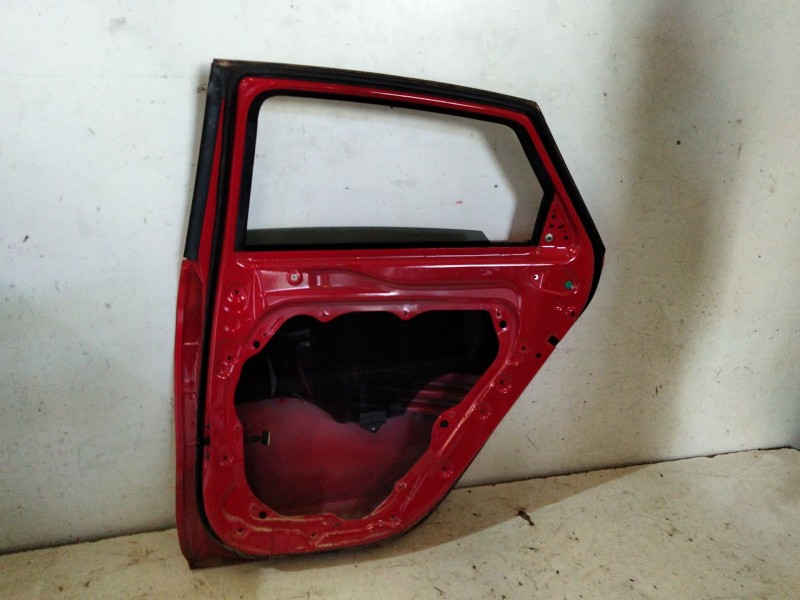 Recambio de puerta trasera derecha para kia proceed combi van (cd) 1.4 t-gdi referencia OEM IAM   