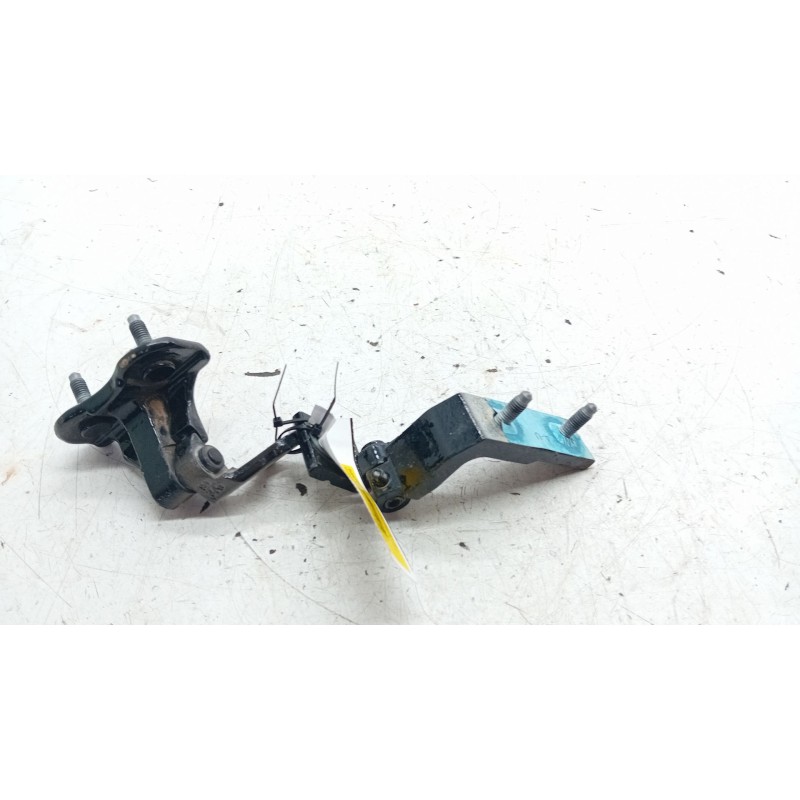 Recambio de bisagra puerta trasera izquierda para mercedes-benz clase a (w177) a 180 d (177.003) referencia OEM IAM   