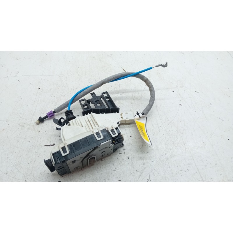 Recambio de cerradura puerta delantera derecha para mercedes-benz clase a (w176) a 200 cdi / d (176.008) referencia OEM IAM   