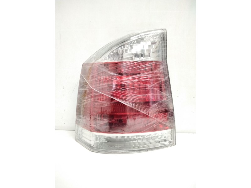 Recambio de piloto trasero izquierdo para opel vectra c berlina referencia OEM IAM 13131001  