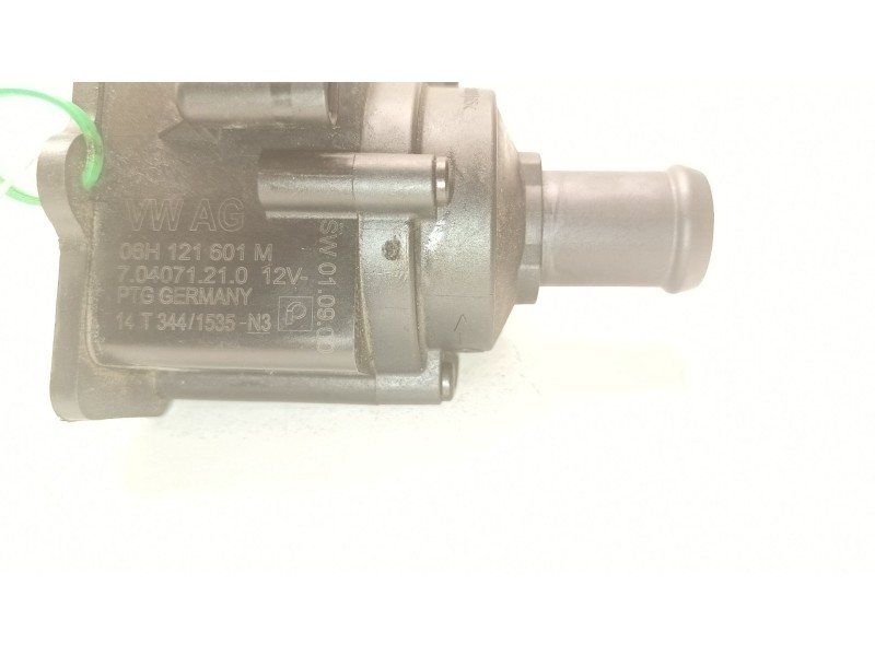 Recambio de bomba agua electrica para audi a4 b8 (8k2) 2.0 tdi referencia OEM IAM 06H121601M  