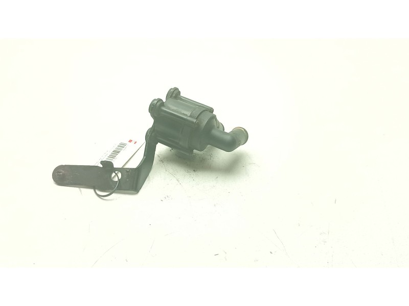Recambio de bomba agua electrica para audi a4 b9 (8w2, 8wc) 2.0 tdi referencia OEM IAM 5N0965561  
