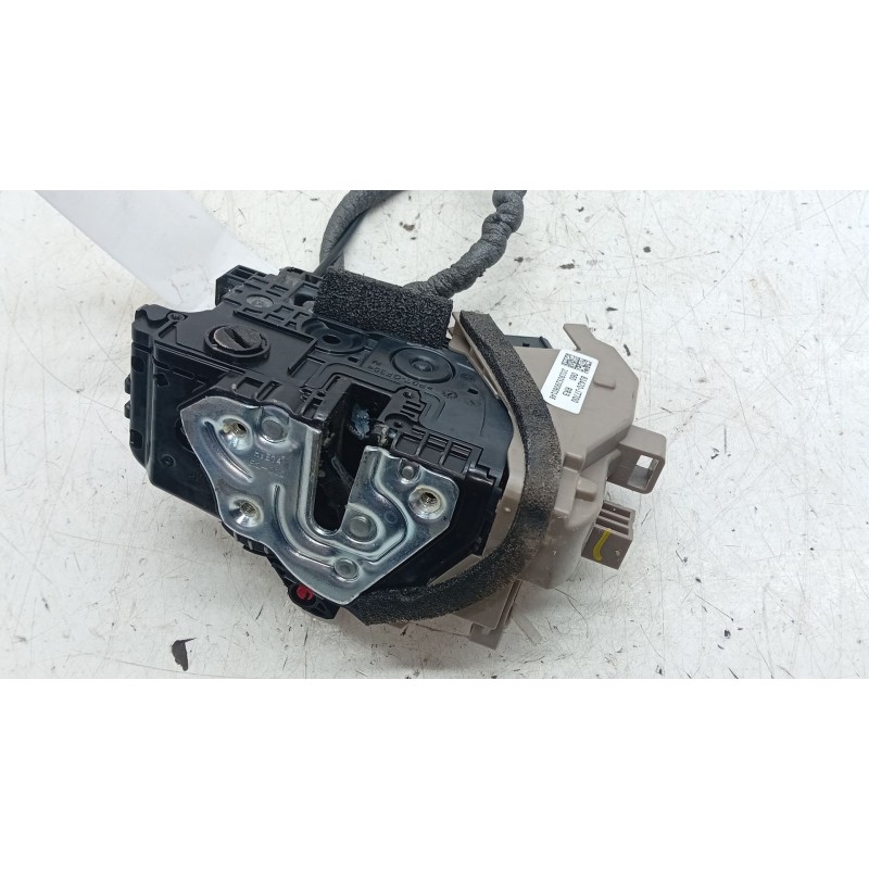 Recambio de cerradura puerta trasera derecha para kia proceed combi van (cd) 1.4 t-gdi referencia OEM IAM 81420J7700  