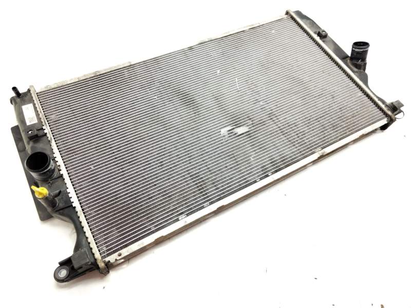 Recambio de radiador agua para toyota auris referencia OEM IAM MF4221343082  