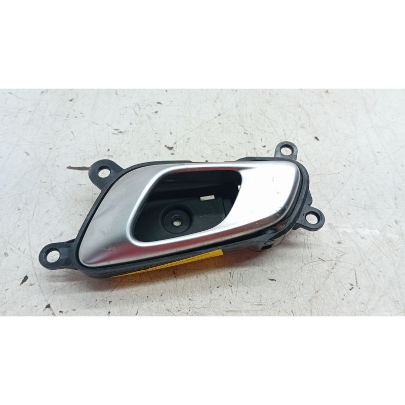 Recambio de maneta interior delantera izquierda para kia proceed combi van (cd) 1.4 t-gdi referencia OEM IAM 82613J7000  