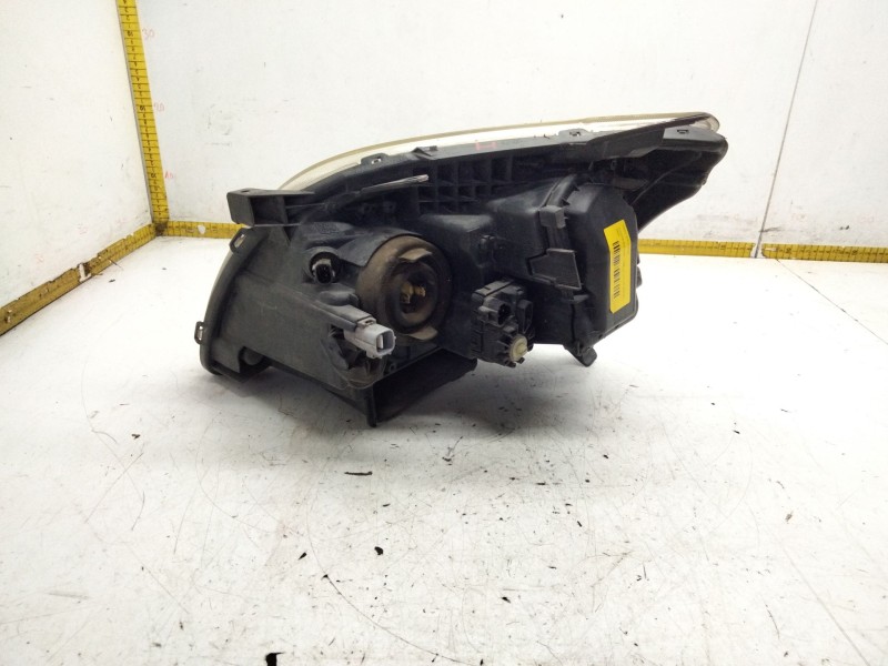 Recambio de faro izquierdo para toyota avensis (_t25_) 2.2 d-4d (adt251_) referencia OEM IAM M60GF20  