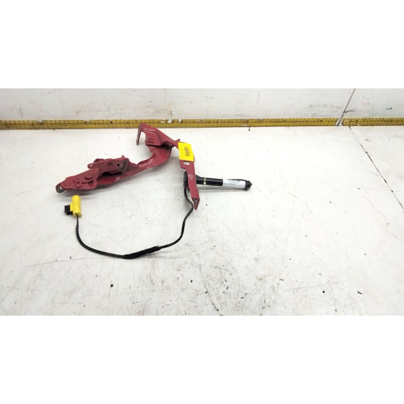 Recambio de bisagra capot izquierda para mercedes-benz clase a (w176) a 200 cdi / d (176.008) referencia OEM IAM A1179061000  