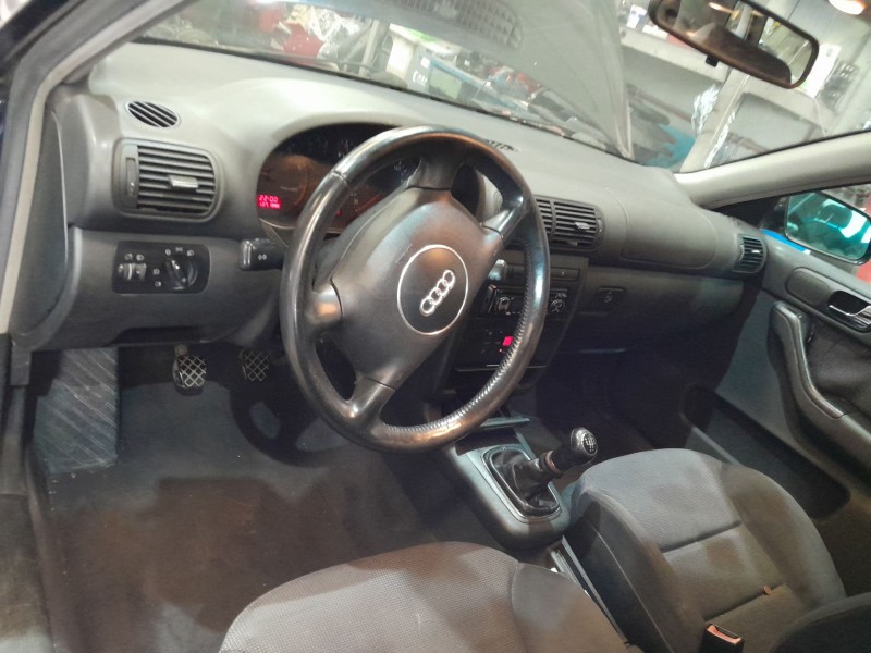 audi a3 (8l1) del año 2001