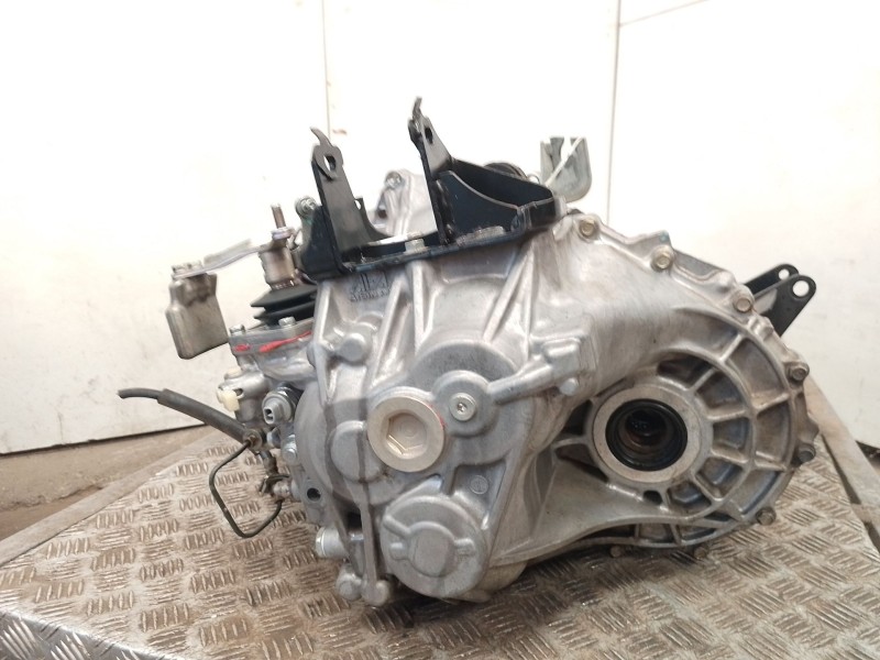 Recambio de caja cambios para toyota avensis (_t25_) 2.2 d-4d (adt251_) referencia OEM IAM 3111520080  