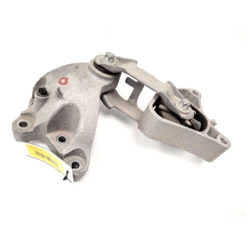 Recambio de soporte motor derecho superior para mercedes-benz clase a (w176) a 200 cdi / d (176.008) referencia OEM IAM A2452401