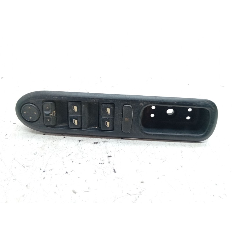Recambio de mando elevalunas delantero izquierdo para peugeot 407 (6d_) 2.0 hdi 135 (6drhrh, 6drhre, 6drhrg, 6drhrj) referencia 