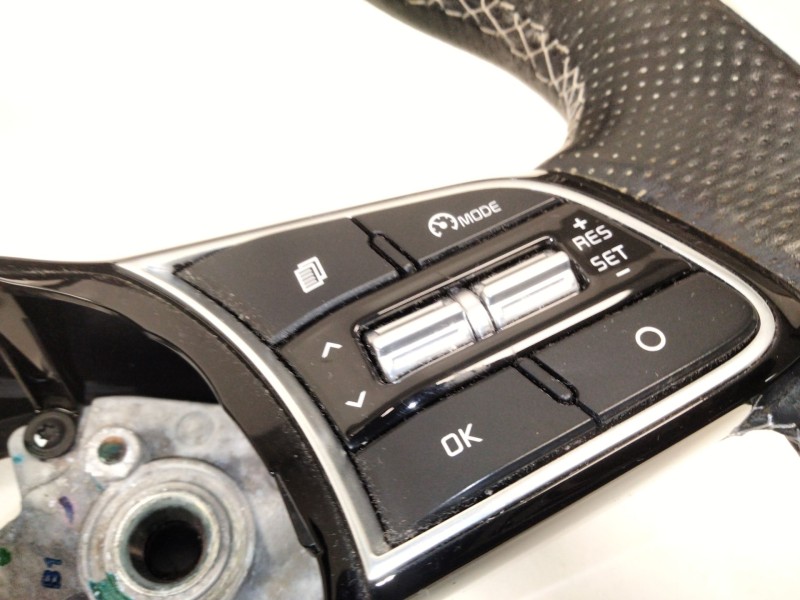 Recambio de volante para kia proceed combi van (cd) 1.4 t-gdi referencia OEM IAM 56100J7AA0SA1  