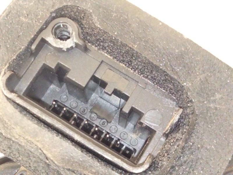 Recambio de cerradura puerta trasera izquierda para seat arona style edition referencia OEM IAM 5TA839015  