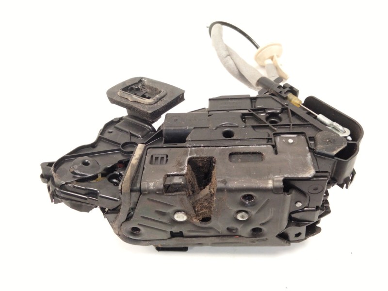 Recambio de cerradura puerta delantera izquierda para seat arona style edition referencia OEM IAM 5TB837015  