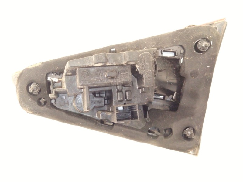 Recambio de piloto trasero izquierdo porton para seat arona style edition referencia OEM IAM 6F9945307  