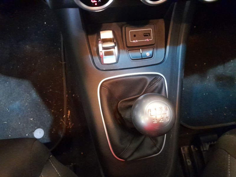 alfa romeo giulietta (940_) del año 2021