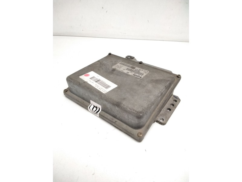 Recambio de centralita motor uce para citroën saxo 1.1 seduction referencia OEM IAM 0261204788 9631528780 26FM0513