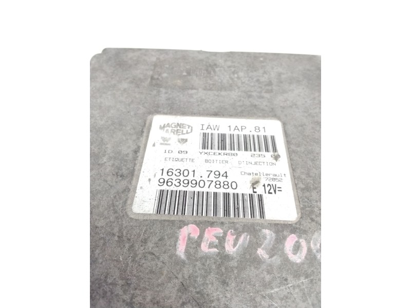 Recambio de centralita motor uce para peugeot 206 berlina 1.4 referencia OEM IAM 9639907880 16301794 IAW1AP81