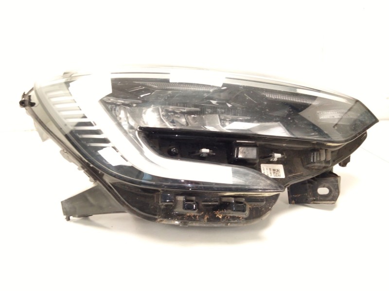 Recambio de faro derecho para renault clio v (b7_) 1.5 blue dci 100 (b7ad) referencia OEM IAM 260104922R  