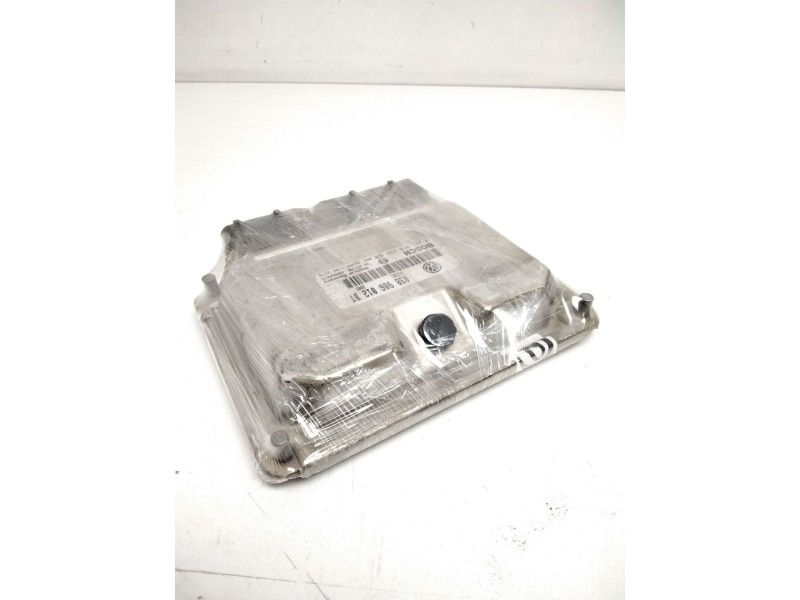 Recambio de centralita motor uce para seat leon (1m1) signo referencia OEM IAM 038906012BT 0281010229 28SA4212