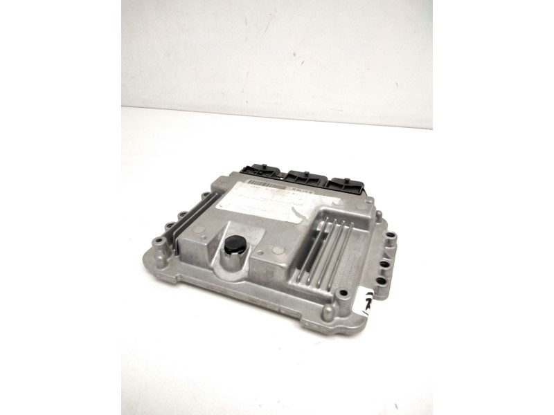 Recambio de centralita motor uce para peugeot 307 berlina (s2) xs referencia OEM IAM 9661773380 35877C41003 311500223