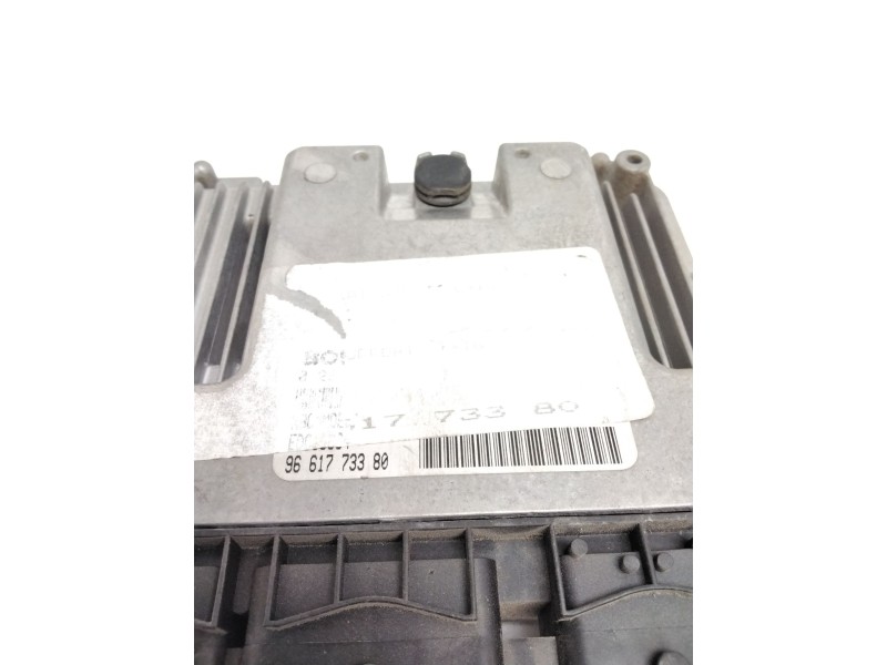 Recambio de centralita motor uce para peugeot 307 berlina (s2) xs referencia OEM IAM 9661773380 35877C41003 311500223