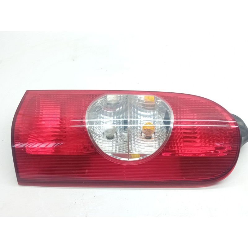 Recambio de piloto trasero derecho para opel movano a furgón (x70) 2.5 dti (fd) referencia OEM IAM   