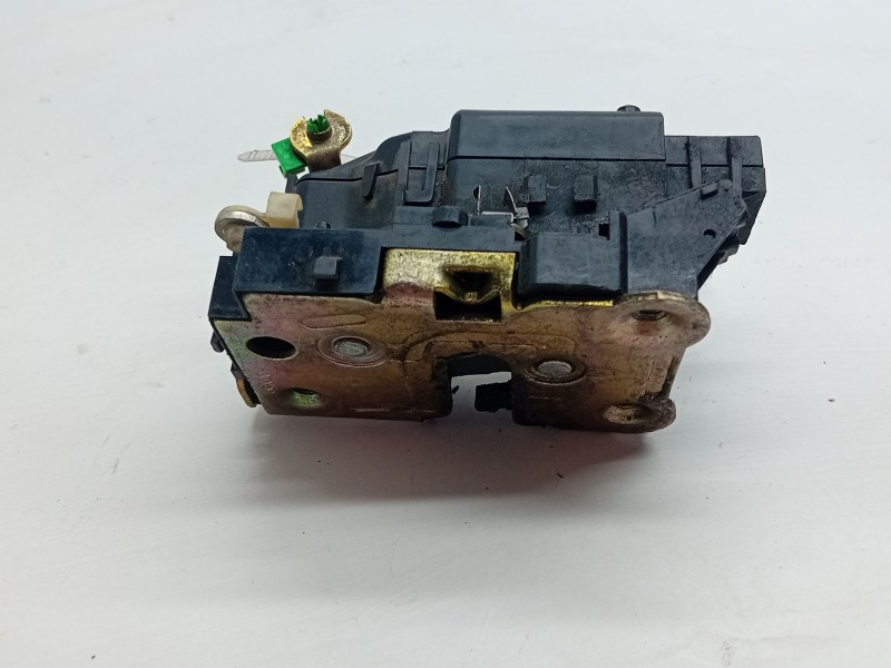 Recambio de cerradura puerta delantera derecha para opel movano a furgón (x70) 2.5 dti (fd) referencia OEM IAM   