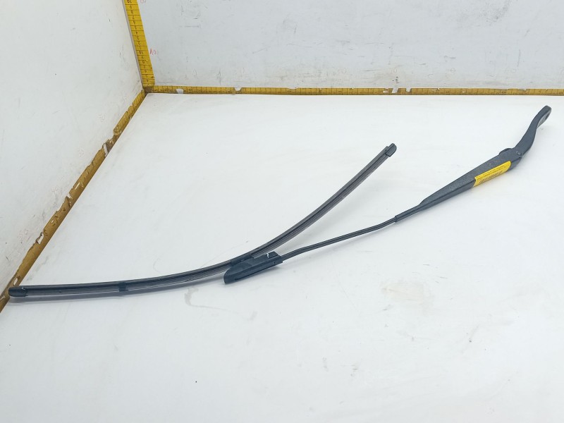 Recambio de brazo limpia delantero izquierdo para renault megane iii fastback (bz0/1_, b3_) 1.5 dci referencia OEM IAM   