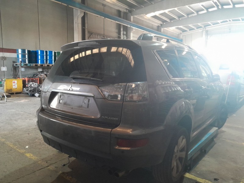 mitsubishi outlander ii (cw_w) del año 2011