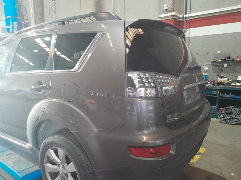 mitsubishi outlander ii (cw_w) del año 2011