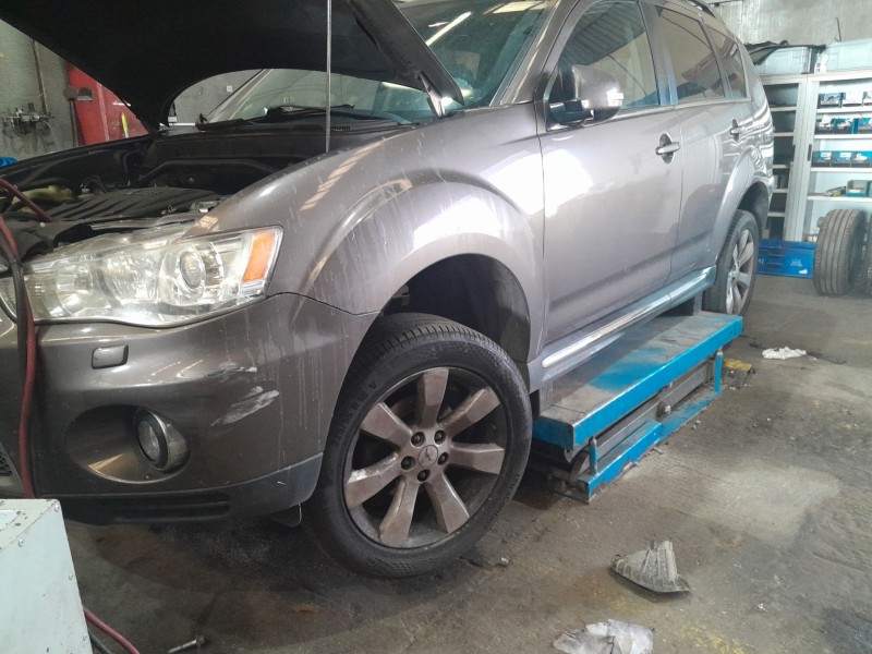 mitsubishi outlander ii (cw_w) del año 2011