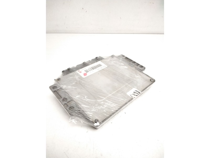 Recambio de centralita motor uce para peugeot 206 berlina x-line referencia OEM IAM 9644625680 9652202780 84820V02