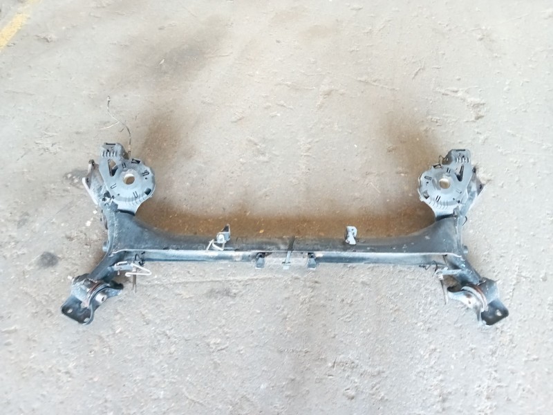 Recambio de puente trasero para peugeot 3008 monospace (0u_) 1.6 hdi referencia OEM IAM   