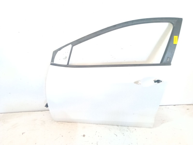 Recambio de puerta delantera izquierda para hyundai i30 (gd) tecno referencia OEM IAM   