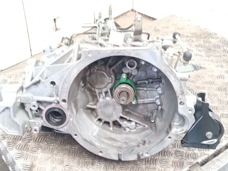 Recambio de caja cambios para mitsubishi outlander ii (cw_w) 2.2 di-d referencia OEM IAM 0000000100033415  