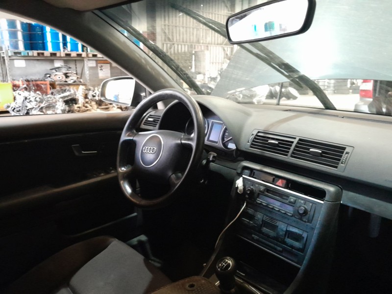 audi a4 b6 (8e2) del año 2001