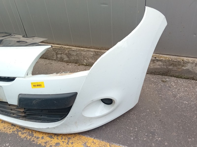 Recambio de paragolpes delantero para renault megane iii fastback (bz0/1_, b3_) 1.5 dci referencia OEM IAM   