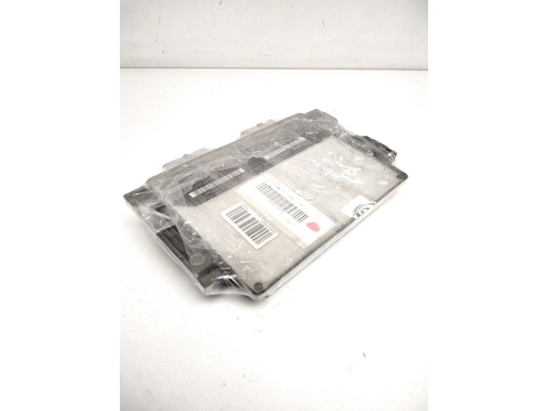 Recambio de centralita motor uce para peugeot 206 berlina 1.9 diesel referencia OEM IAM 9641390180 9644710280 80845J
