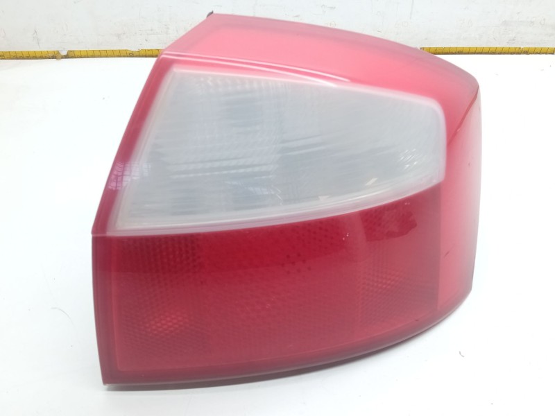 Recambio de piloto trasero derecho para audi a4 b6 (8e2) 1.8 t referencia OEM IAM   