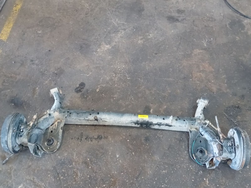 Recambio de puente trasero para ford transit courier referencia OEM IAM   