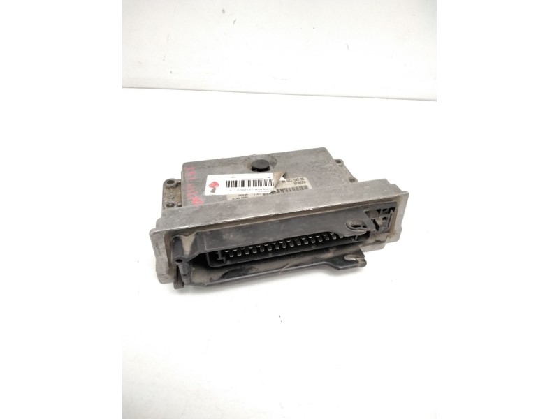 Recambio de centralita motor uce para citroën xantia break 1.9 turbodiesel referencia OEM IAM 0281001262 9624519580 BOSCH